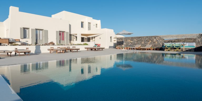 Home of Lilies Villa in Santorini island