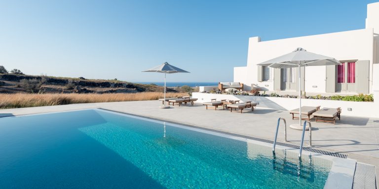 Home of Lilies Villa in Santorini island